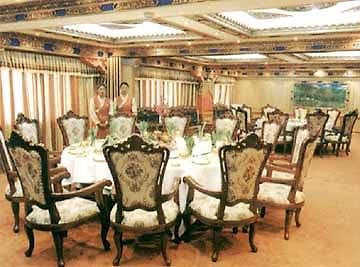 Golden Bridge Hotel Lhasa Esterno foto